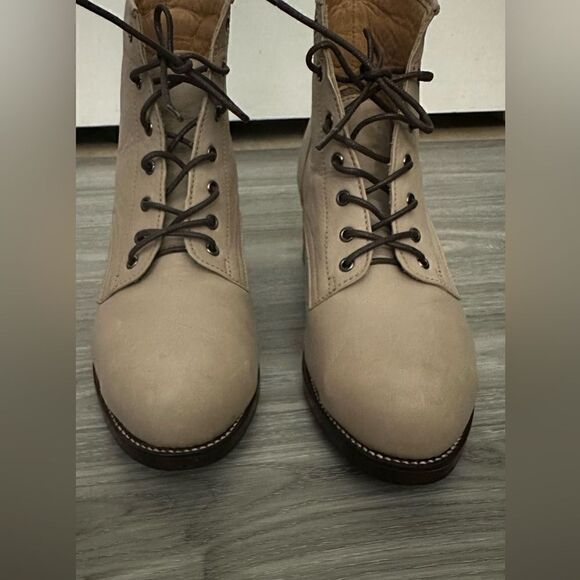 ADELANTE BOOTS SIZE 8.5 - Picture 5 of 9